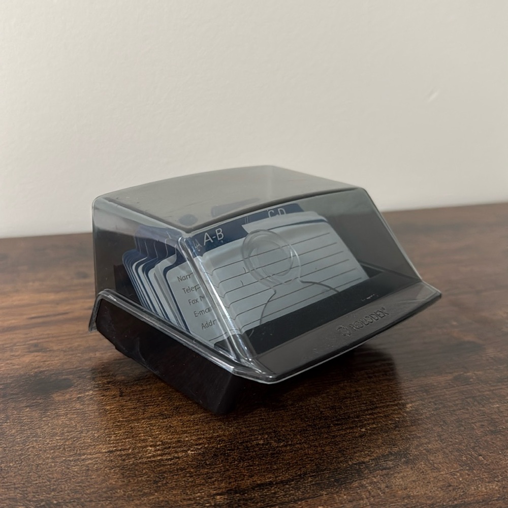 Vintage Rolodex XR-40 Flip Case Address Organizer W/ Cards Small Compact